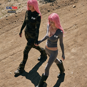 Ensemble 2 pièces personnalisé pour <span class=keywords><strong>femme</strong></span> : veste à capuche zippée à manches longues et leggings taille haute sculptants – Tenue de sport et fitness - Product Image 4