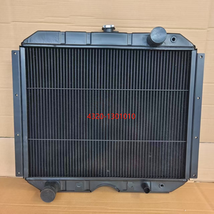 Radiateur de noyau de cuivre d'usine professionnel pour le russe <span class=keywords><strong>URAL</strong></span> <span class=keywords><strong>4320</strong></span> OEM <span class=keywords><strong>4320</strong></span>-1301010 avec le radiateur de camion de système de refroidissement d'automobile - Product Image 3