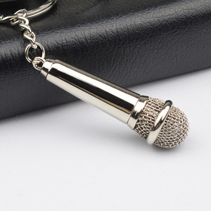 Porte-clés en métal mini microphone à la mode pour souvenirs d'<span class=keywords><strong>acteur</strong></span> et cadeaux de spectacle - Product Image 3