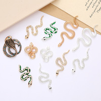 Nouveaux accessoires de bijoux DIY sur le thème du zodiaque serpent, polyvalents, personnalisés, mini-breloques serpent en alliage de zinc électroplaqué pour coques de téléphone