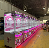 Máquina de garras operada con monedas para uso comercial en centros comerciales, máquina de juego de agarre de muñecas con luz LED decorativa, dispositivo expendedero de premios para arcade