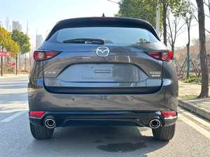 Mazda CX-5 2.0L FWD Automatique d'occasion 2021 - SUV au design KODO, technologie SkyActiv, faible consommation de carburant, fiable et durable - Product Image 2