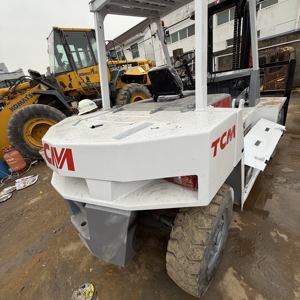 Montacargas TCM FD50 de 5 toneladas en buen estado, bajo consumo de combustible, gran potencia, seguro y confiable para el manejo de materiales pesados. - Product Image 6