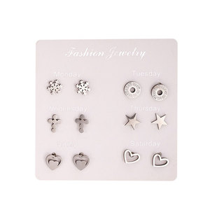 Collection de boucles d'oreilles clous tendance pour femmes, en acier inoxydable, style coréen, motif cœur animal, non répétitives, pour la semaine - Product Image 5