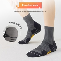 Chaussettes de sport respirantes pour hommes, grandes tailles, pour le printemps et l'automne, idéales pour la course, l'escalade et le basketball en extérieur