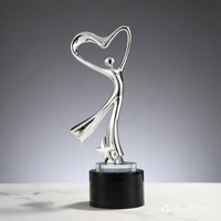 Trophée de récompense en métal et cristal, design créatif, modèle « Déesse des Étoiles », avec logo gravé personnalisé, pour les récompenses de beauté