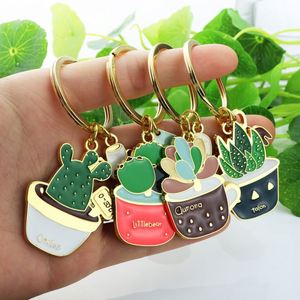 Porte-clés en gros en forme de cactus - Pendentif réaliste en métal, porte-bonheur pour clés de voiture - Product Image 2