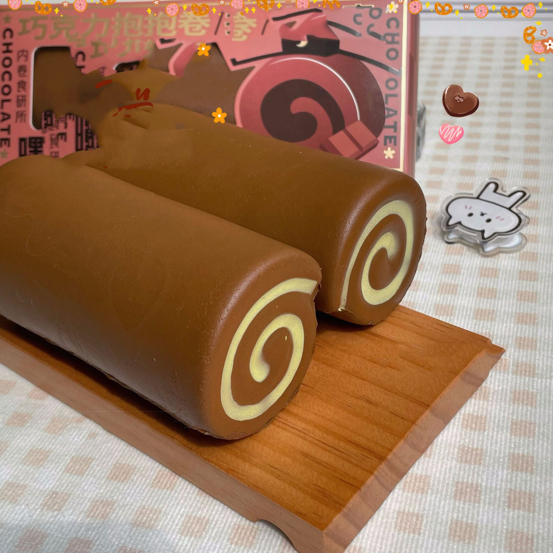 20648-ช็อกโกแลต สวิสโรลเค้ก พียู สควิชชี่