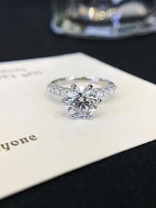 PT950 18 Karat Gold Luxus Damen Ehering 1 Karat Round-Cut Lab-Grown <span class=keywords><strong>Diamond</strong></span> IGI Certified Fashion Ringe - Product Image 3