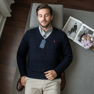 Maglione Classico Autunnale Retrò Grigio con <span class=keywords><strong>Scollo</strong></span> a <span class=keywords><strong>V</strong></span>, Stampa Animalier, Lavorazione a Trecce, Ricamato, in Lana e <span class=keywords><strong>Cotone</strong></span>, Maniche Lunghe - Product Image 1