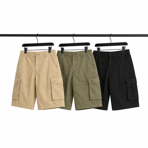 Fabrication de shorts pour hommes OEM, shorts cargo utilitaires, streetwear pour hommes, shorts cargo multi-poches pour hommes - Product Image 1