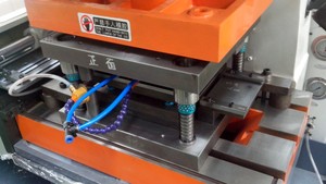 Matriz de Estampación de Metal de Calidad Excelente para Remaches, Ojales y Broches a Presión - Product Image 3