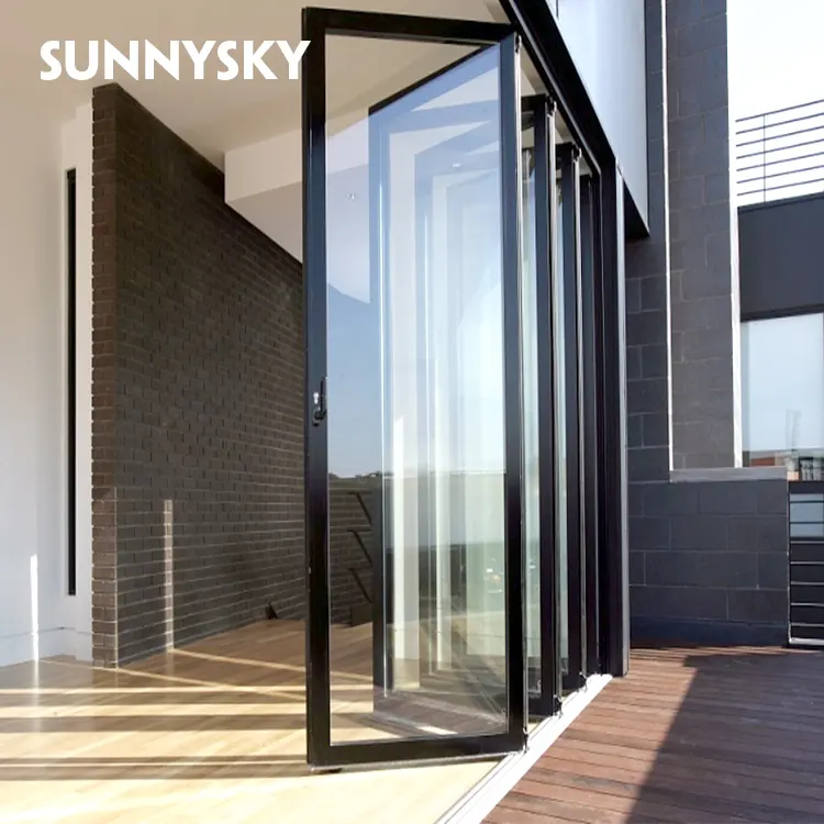 Sunnysky ประตูอลูมิเนียมแบบพับสองพับสำหรับลานบ้านแบบอเมริกันได้รับการรับรองจาก nfrc