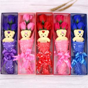 TC personalizado Día de San Valentín Día DE LA MADRE Regalo de Acción de Gracias Oso de peluche y 3 rosas Juego de flores de jabón Caja de regalo de flores artificiales - Product Image 6
