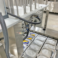 Machine de remplissage et de scellage automatique de gobelets de yaourt, contrôlée par PLC, pour boissons, produits chimiques, poudres aromatisées et emballages d'huiles