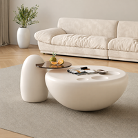 Kreatives Paar Minimalistische Weiße Unregelmäßig Geformte Couchtische für Wohnzimmer Schlafzimmer Apartment-Nutzung mit Umweltfreundlichen Platten