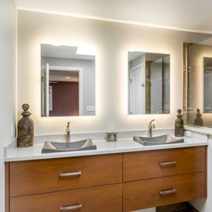 Meuble-lavabo de salle de bain en bois sur mesure JY Project avec lavabo, accessoires complets, rail lumineux LED, armoire et tiroir à fermeture douce - Product Image 2