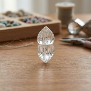 Topacio Blanco Natural, Corte Redondo en Forma de Flor, Gema Suelta, Certificado por Terceros, Venta al Por Mayor de Gopika Exports para la Fabricación de Joyas - Product Image 4