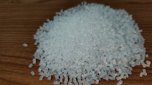 Granulés de résine PA6 Nylon 6 J2400 haute résistance, résistants à l'usure, pour applications de moulage par injection - Product Image 5