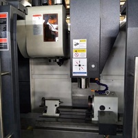 Centre d'usinage vertical CNC VMC850 contrôlé par FANUC/GSK/KND, machine de fraisage CNC entièrement automatique