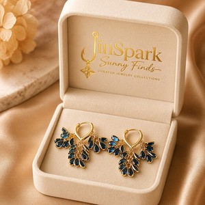 Boucles d'oreilles JinSpark 'Midnight Azure' en zircon bleu en forme de goutte d'eau |   Pendentif de luxe vintage plaqué PVD sous vide 18K AAA+ de qualité supérieure - Product Image 6