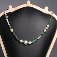 Collier ras du cou géométrique tendance fait main plaqué or 18 carats avec perles vertes de jade et breloque imitation perle, cadeau pour femme