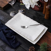 Élégante Assiette Rectangulaire en Porcelaine Blanche Gaufrée à Bordure Dentelle, Vaisselle en Céramique pour Salades et Plats Ovales, Idéale pour Fêtes et Mariages