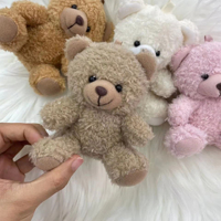Petit porte-clés en peluche personnalisé ultra doux en forme d'ours en peluche, jouet animal en peluche avec rembourrage en coton PP et doublure en maille lavée pour anniversaire