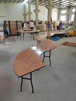 Table de banquet pliante en bois serpentin en forme de S en gros