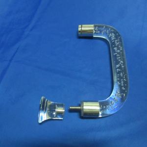 Manija de Puerta Moderna de Acrílico Transparente para Uso en Hoteles con Fácil Instalación y 1 Año de Garantía - Product Image 2