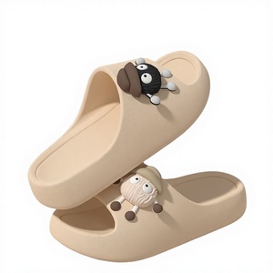 Sandales d'été 2026 tendance pour femmes, motif dessin animé, en EVA souple, à semelle épaisse antidérapante, pour la maison, la salle de bain et la plage - Product Image 3