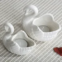 Support en porcelaine de cygne coloré de haute qualité pour bougies et accessoires de parfum avec support de boîte à bijoux d'affichage de stockage