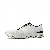 Chaussures de course respirantes en mesh pour hommes et femmes |   Chaussures de sport avec semelle Cloudtec absorbant les chocs, couleurs disponibles