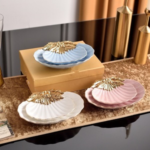 Juego de Platos de Postre de Porcelana China Ecológica con Forma de Concha, Estilo Europeo Blanco, Clásico para Bodas - Product Image 5