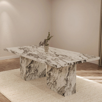 Table à manger Olivia en marbre Arabescato italien de Kumusi Furniture
