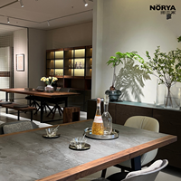 Table à manger moderne NORYA avec base en métal noir et structure en bois avec incrustation HPL pour salle à manger ou bureau