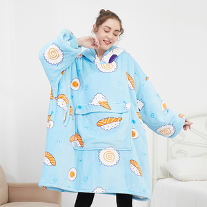 Bán buôn ấm flannel lông cừu Sherpa quá khổ trùm đầu chăn Poncho cho mùa đông trong nhà TV - Product Image 2