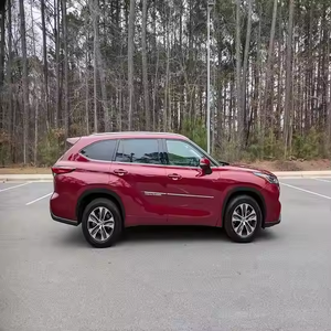 Utilisé pour Highlander XLE FWD SUV/Crossover automatique, 8 sièges en cuir, moteur V6, conduite à droite, toit ouvrant panoramique, 360° ° - Product Image 4