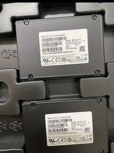 Samsung PM1733 pm171.92 için yepyeni 3.84 TB 7.68T 15.36TB MZWLJ15THALA-00007 TB PCIE X4.0 U.2 NVME SSD Ultra yüksek kapasiteli - Product Image 6