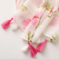 Écharpe longue pour femme, motif floral rose frais, à pompons, pour le printemps et l'été, en coton à pois, séchage rapide, protection solaire, idéale pour les voyages et les vacances