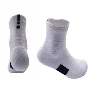 Calcetines deportivos de equipo de baloncesto de fondo de felpa gruesa personalizados de alta calidad con logotipo en el puño para la <span class=keywords><strong>temporada</strong></span> de primavera - Product Image 4