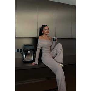 Ensemble de pantalon et veste crème pour femmes - Product Image 2