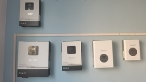 5KW Three Phase & Single Phase <b>Solar</b> Hybrid On/Off Grid Power 48V With MPPT <b>Charge</b> <b>Controller</b> 6KW 11KW 5kw High Efficiency 100% - Product Image 1