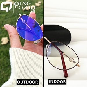 Petites lunettes photochromiques de luxe pour femmes, effet œil de chat, anti-reflet, bloquant la lumière bleue, monture en métal perlé. - Product Image 3