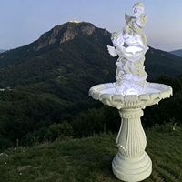 Décoration de jardin extérieure en résine, grande fontaine sculptée en résine de grès avec statues d'anges