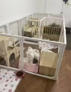 Box per Cani Grande Moderno in Plastica Resistente con Chiusura a Bottone, Facile Montaggio, con Ruote - Product Image 1