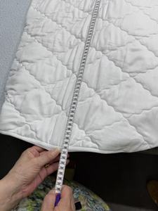 China Factory <strong>Wholesale</strong> Anti-Bacterial Waterproof <strong>Mattress</strong> <strong>Protector</strong> Adult Bed Matt in Plain Style for Hospital Use - Product Image 2