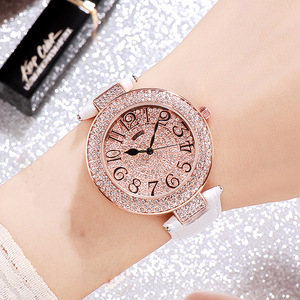 Montre pour femme étanche sertie de diamants, élégante montre pour étudiante avec grand cadran et index des heures éblouissants - Product Image 1