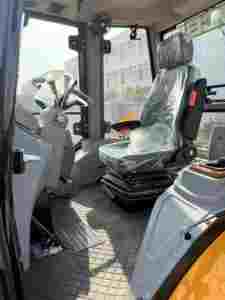 Nueva Retroexcavadora JCB 3CX 4WD Original con Cabina con Aire Acondicionado para Construcción de Carreteras - Product Image 6