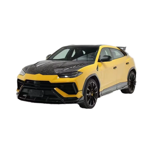 ชุดแต่ง Lamborghini URUS: อัพเกรด URUS ด้วยชุดแต่งคาร์บอนไฟเบอร์สไตล์ TOP ประกอบด้วยกันชน สเกิร์ตข้าง ดิฟฟิวเซอร์ สปอยเลอร์ ฝากระโปรง และซุ้มล้อ - Product Image 1